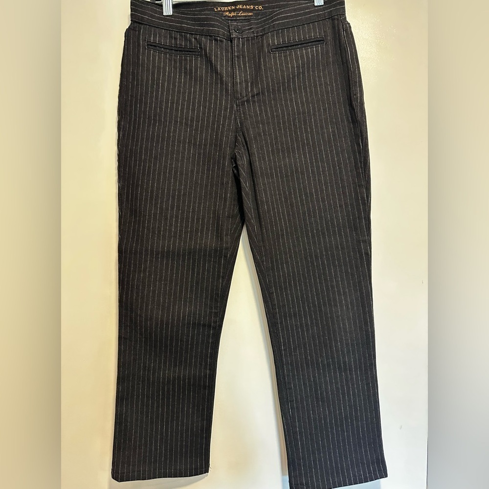 NWOT Lauren Ralph Lauren. Sz:6 PETITE. Black Pinstripe Jeans. Stretch.